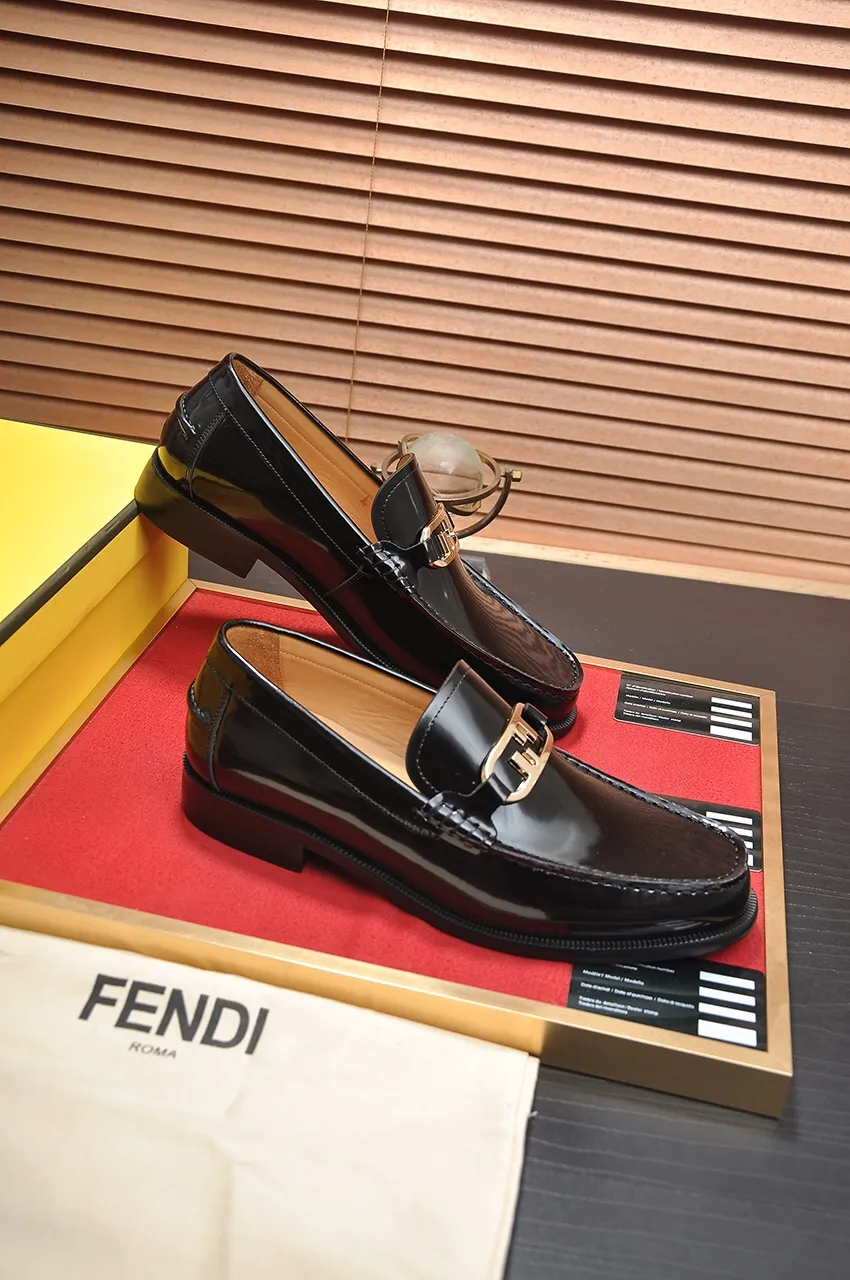 Men's shoes💰560💶[FENDI] The latest high-end men's shoes in Hong Kong! Original quality. The upper is made of imported cowhide material and cowhide lining! Super comfortable on the foot, original wear-resistant outsole, luxurious, fashionable, casual and versatile! Size: 38-45 (45 customized)